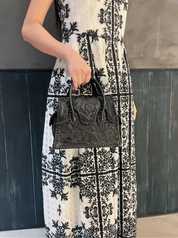 ORIGINATED IN GRACE CONTINENTAL Moe コーディネート画像