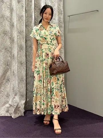 ORIGINATED IN GRACE CONTINENTAL Moe コーディネート画像