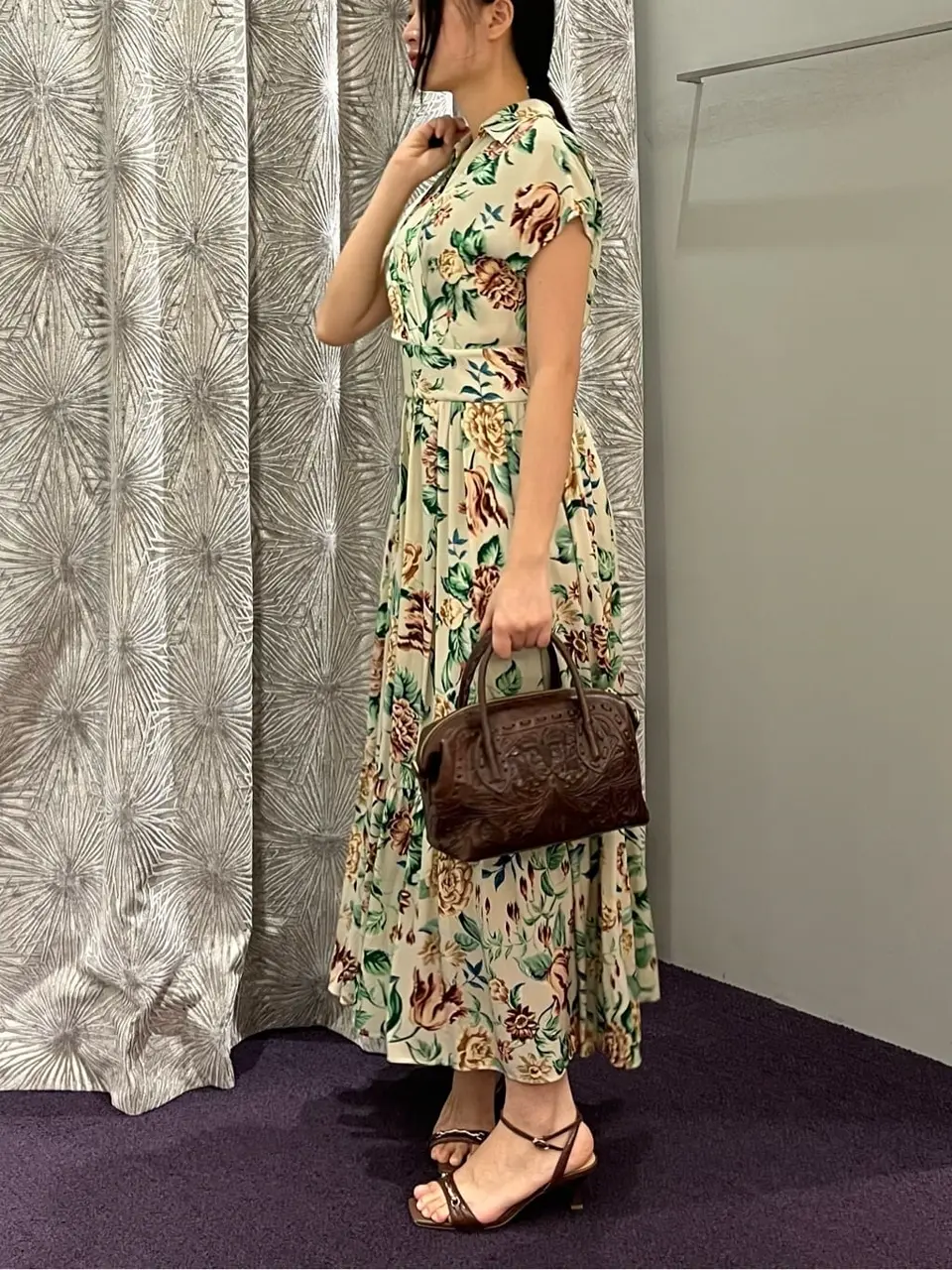 ORIGINATED IN GRACE CONTINENTAL Moe コーディネート画像