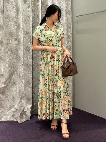 ORIGINATED IN GRACE CONTINENTAL Moe コーディネート画像