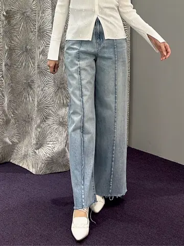 ORIGINATED IN GRACE CONTINENTAL Moe コーディネート画像