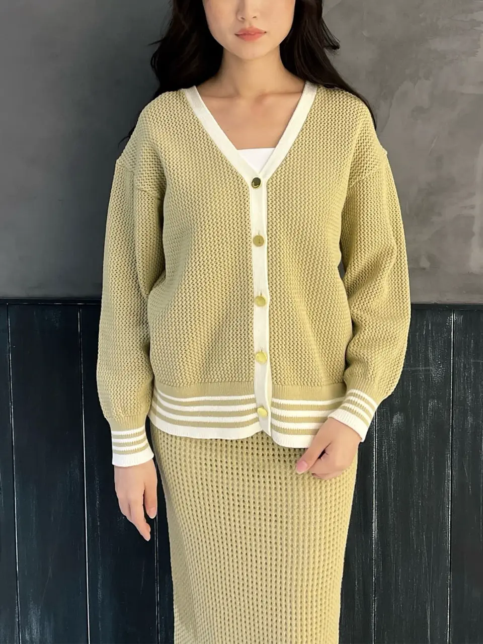 ORIGINATED IN GRACE CONTINENTAL Moe コーディネート画像