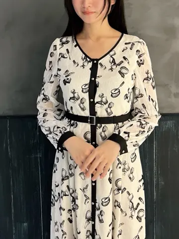 ORIGINATED IN GRACE CONTINENTAL Moe コーディネート画像