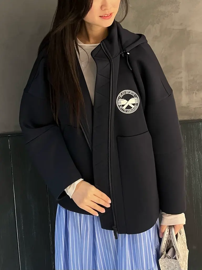 ORIGINATED IN GRACE CONTINENTAL Moe コーディネート画像