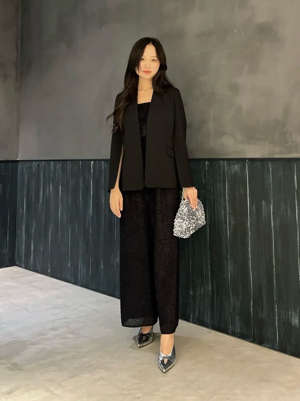 ORIGINATED IN GRACE CONTINENTAL Moe コーディネート画像