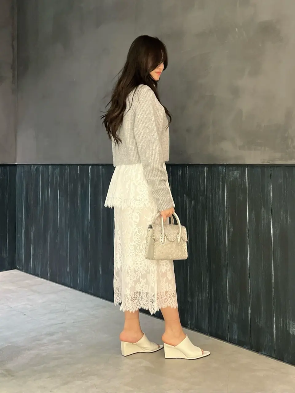 ORIGINATED IN GRACE CONTINENTAL Moe コーディネート画像