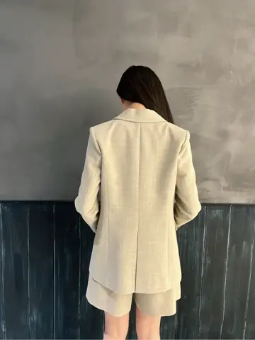 ORIGINATED IN GRACE CONTINENTAL Moe コーディネート画像