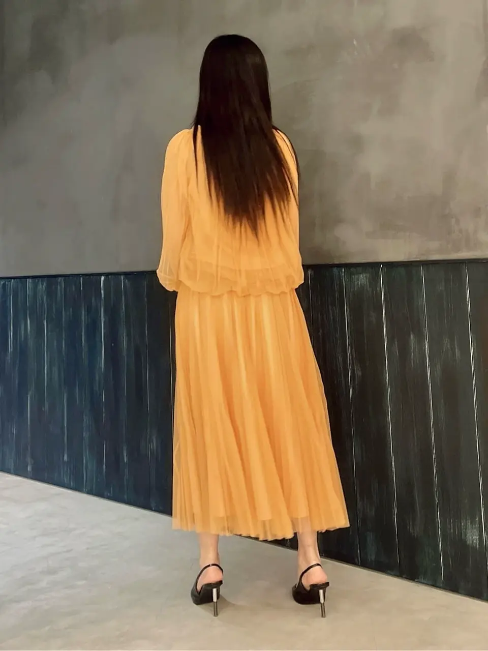 ORIGINATED IN GRACE CONTINENTAL Moe コーディネート画像