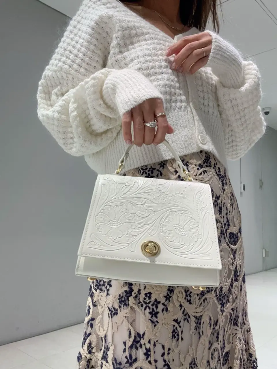 ORIGINATED IN GRACE CONTINENTAL yukimi yonee コーディネート画像