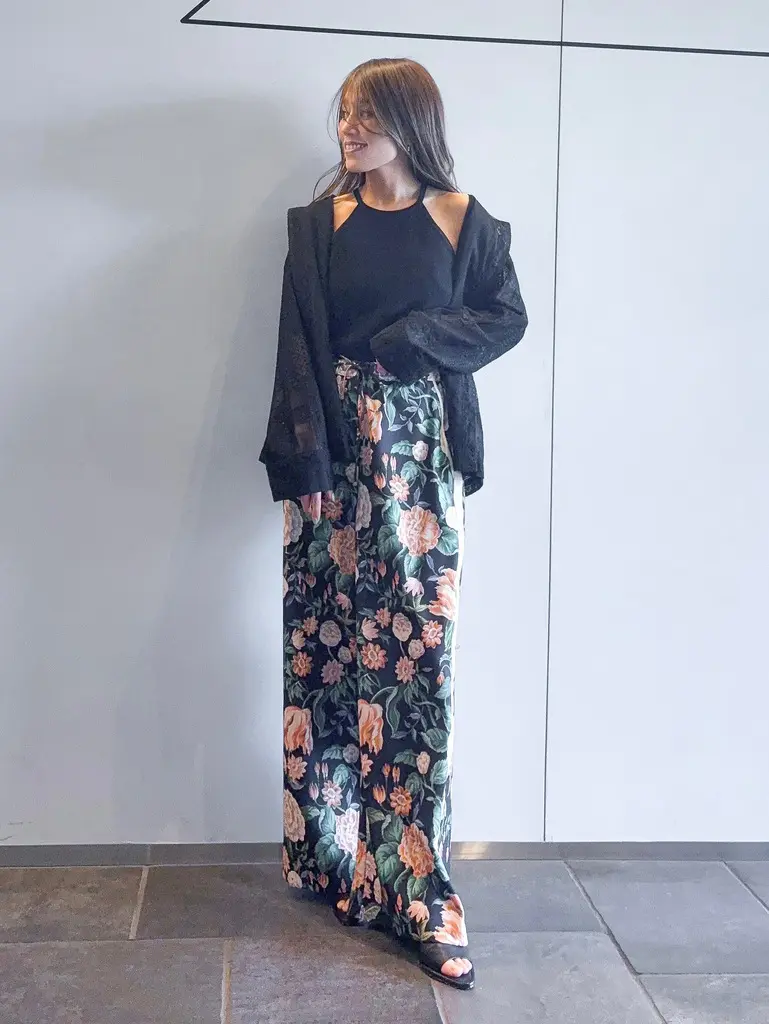 ORIGINATED IN GRACE CONTINENTAL yukimi yonee コーディネート画像