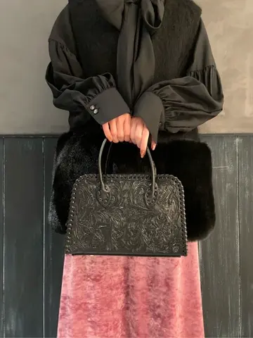 ORIGINATED IN GRACE CONTINENTAL 三浦　芙優 コーディネート画像