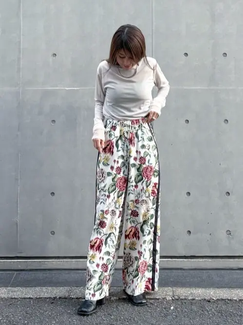 ORIGINATED IN GRACE CONTINENTAL yukimi yonee コーディネート画像