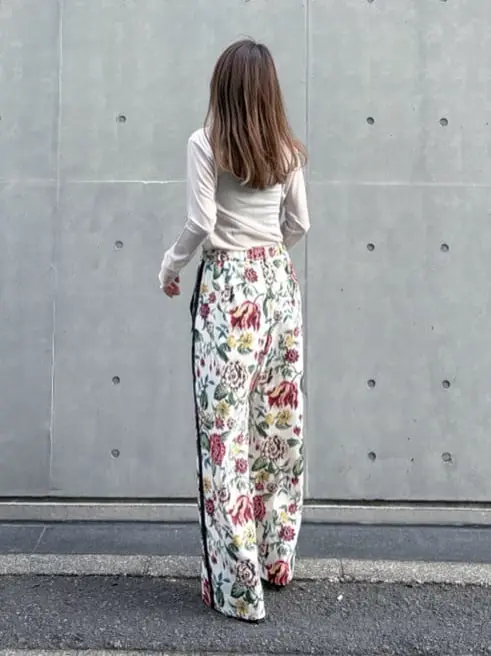 ORIGINATED IN GRACE CONTINENTAL yukimi yonee コーディネート画像