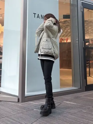 ORIGINATED IN GRACE CONTINENTAL yukimi yonee コーディネート画像