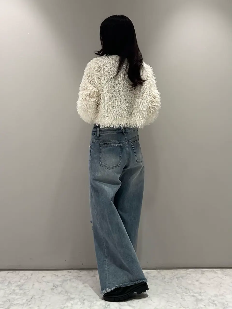 ORIGINATED IN GRACE CONTINENTAL 志田　悠 コーディネート画像