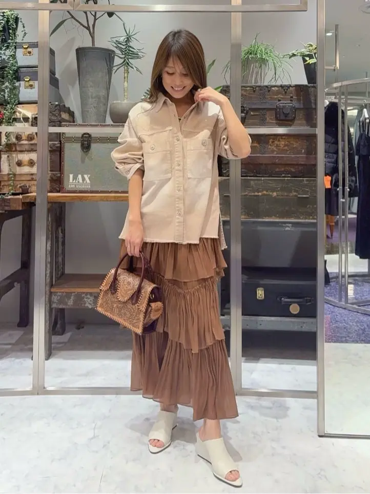 ORIGINATED IN GRACE CONTINENTAL yukimi yonee コーディネート画像