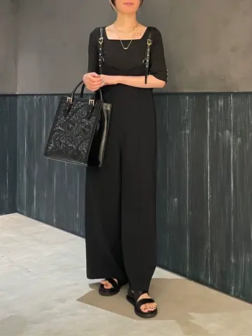 ORIGINATED IN GRACE CONTINENTAL 三浦　芙優 コーディネート画像