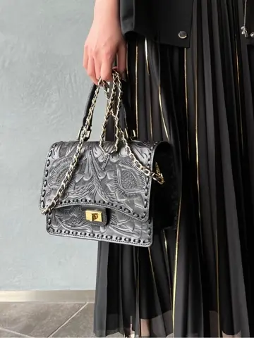 ORIGINATED IN GRACE CONTINENTAL 三浦　芙優 コーディネート画像