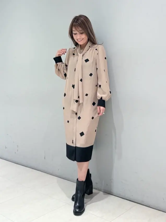 ORIGINATED IN GRACE CONTINENTAL yukimi yonee コーディネート画像