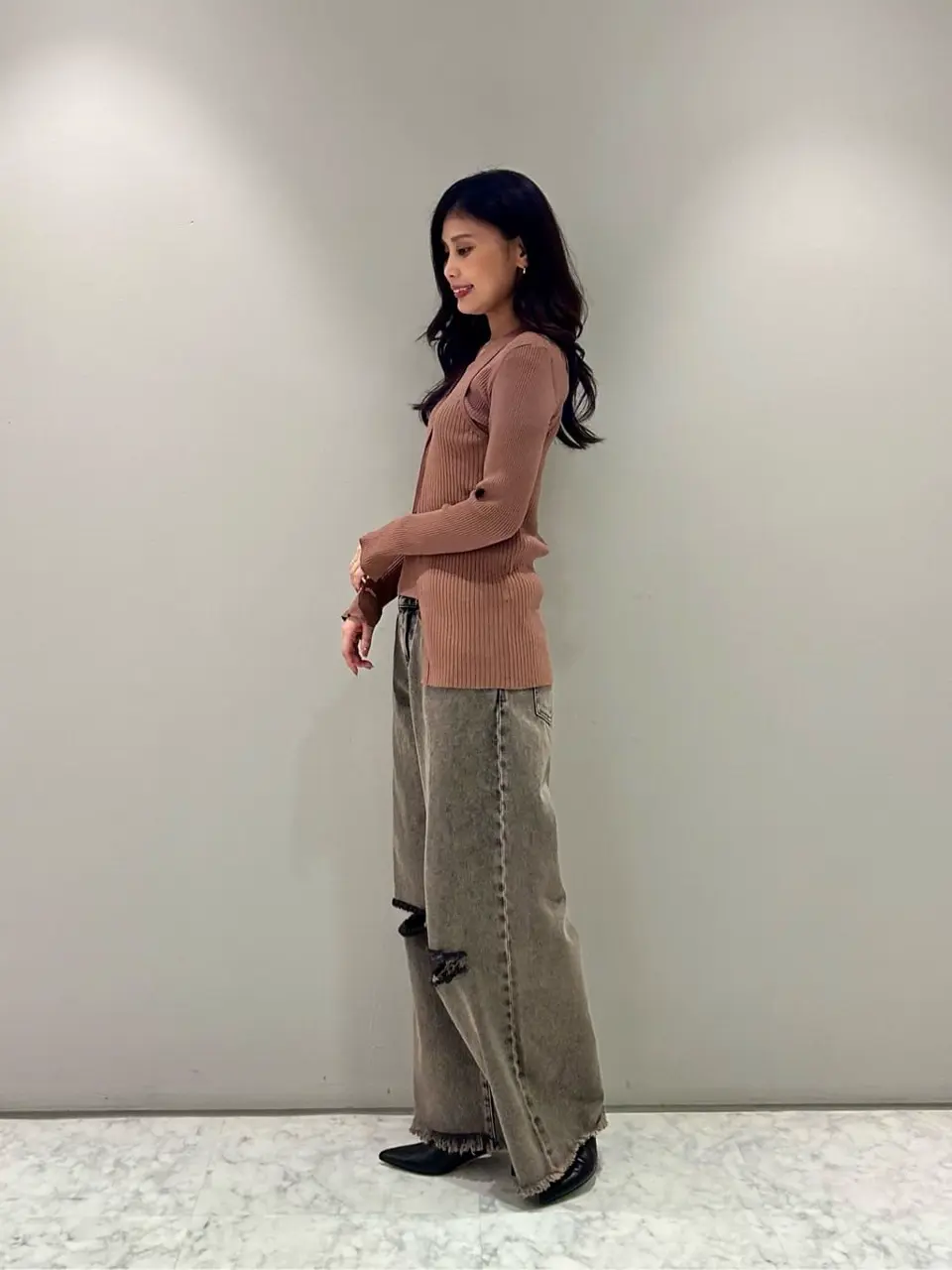 ORIGINATED IN GRACE CONTINENTAL 志田　悠 コーディネート画像