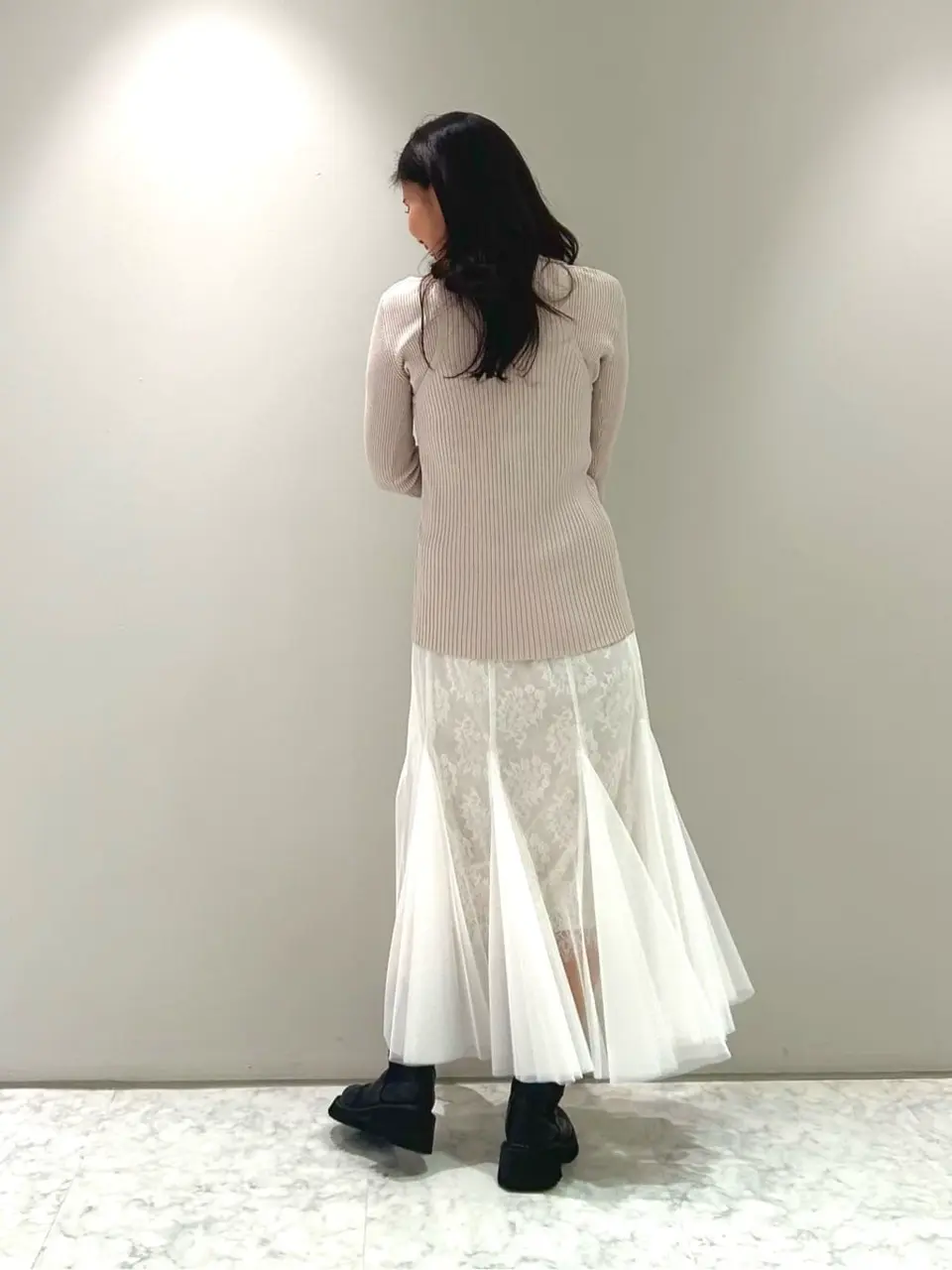 ORIGINATED IN GRACE CONTINENTAL 志田　悠 コーディネート画像