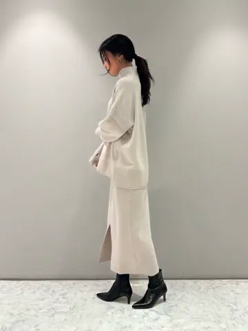 ORIGINATED IN GRACE CONTINENTAL 志田　悠 コーディネート画像