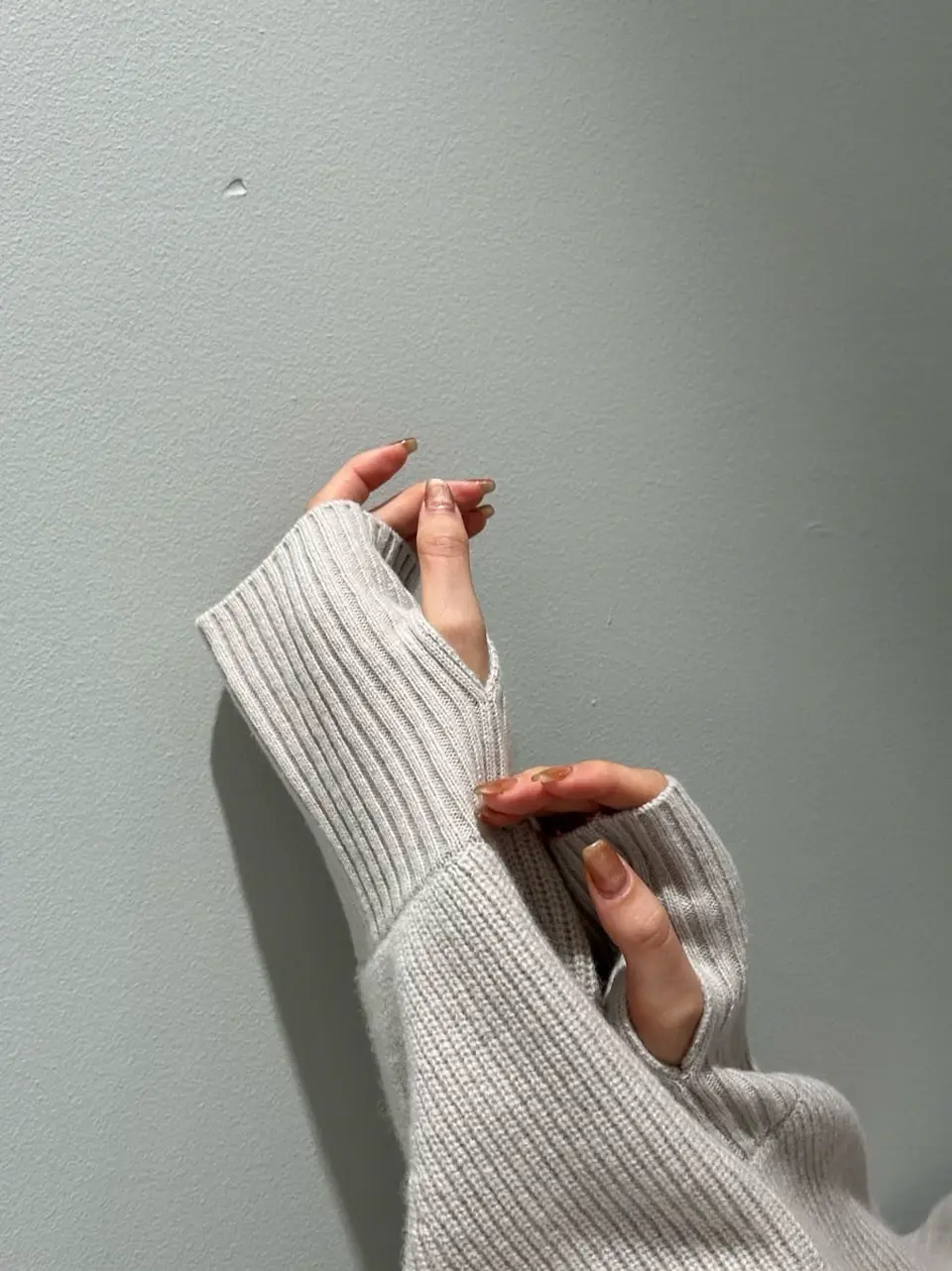 ORIGINATED IN GRACE CONTINENTAL 志田　悠 コーディネート画像