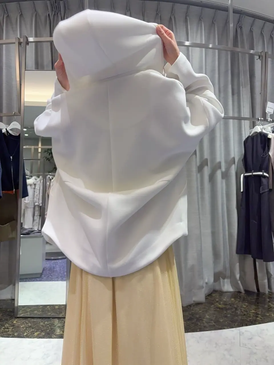 ORIGINATED IN GRACE CONTINENTAL yukimi yonee コーディネート画像