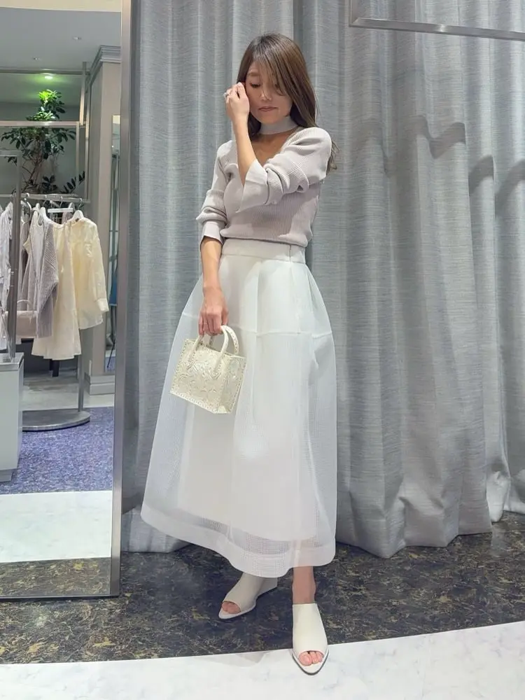 ORIGINATED IN GRACE CONTINENTAL yukimi yonee コーディネート画像