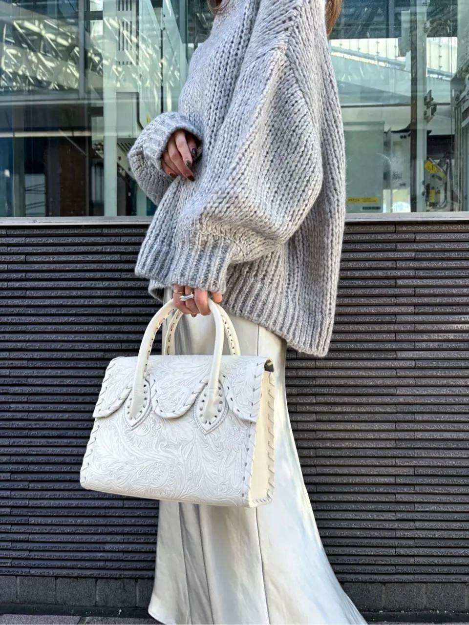 ORIGINATED IN GRACE CONTINENTAL yukimi yonee コーディネート画像