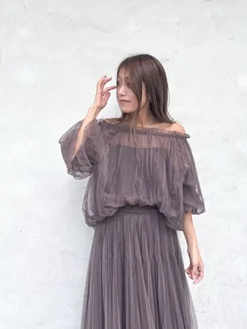 ORIGINATED IN GRACE CONTINENTAL yukimi yonee コーディネート画像