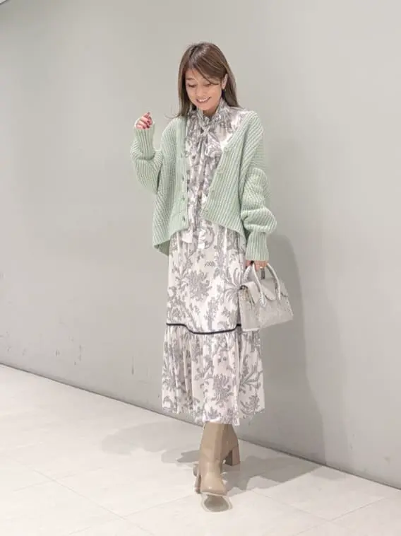 ORIGINATED IN GRACE CONTINENTAL yukimi yonee コーディネート画像