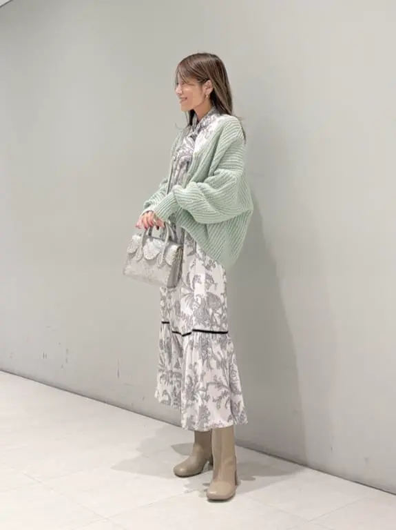 ORIGINATED IN GRACE CONTINENTAL yukimi yonee コーディネート画像