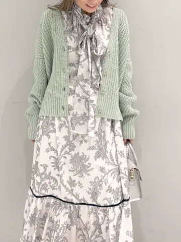 ORIGINATED IN GRACE CONTINENTAL yukimi yonee コーディネート画像