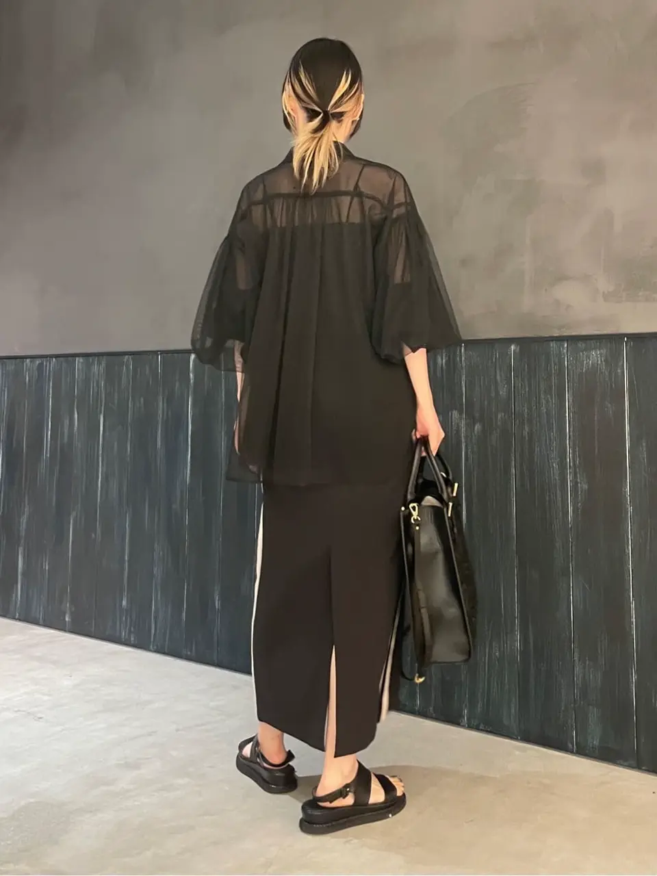 ORIGINATED IN GRACE CONTINENTAL 三浦　芙優 コーディネート画像