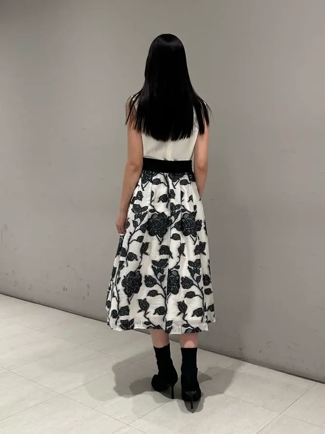 ORIGINATED IN GRACE CONTINENTAL 髙田　美衣 コーディネート画像