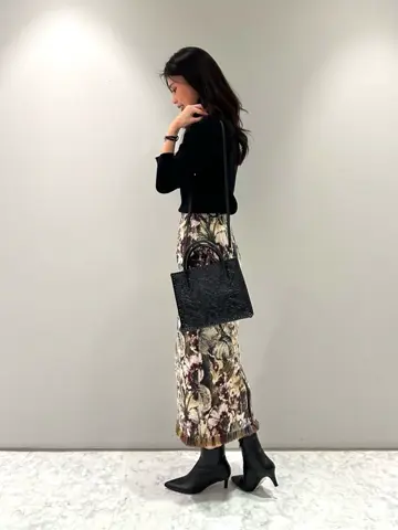 ORIGINATED IN GRACE CONTINENTAL 志田　悠 コーディネート画像