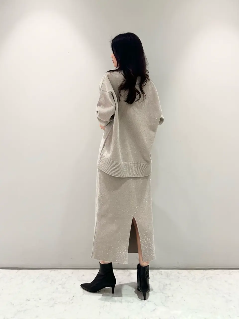 ORIGINATED IN GRACE CONTINENTAL 志田　悠 コーディネート画像