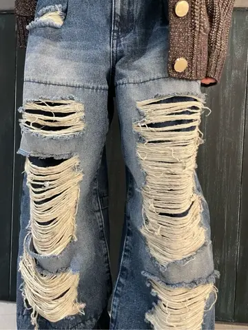 ORIGINATED IN GRACE CONTINENTAL 三浦　芙優 コーディネート画像