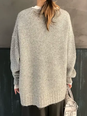 ORIGINATED IN GRACE CONTINENTAL 三浦　芙優 コーディネート画像