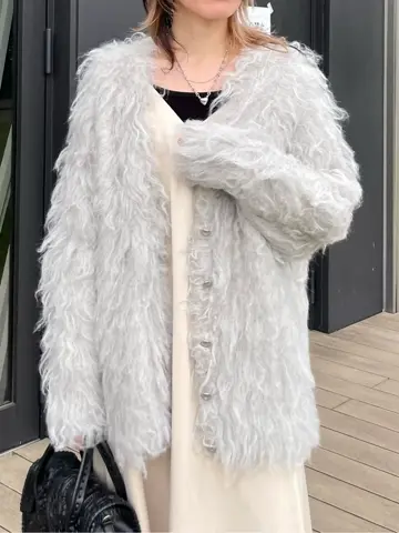 ORIGINATED IN GRACE CONTINENTAL 三浦　芙優 コーディネート画像