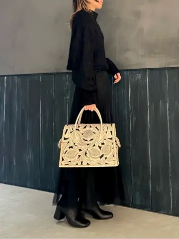 ORIGINATED IN GRACE CONTINENTAL 三浦　芙優 コーディネート画像