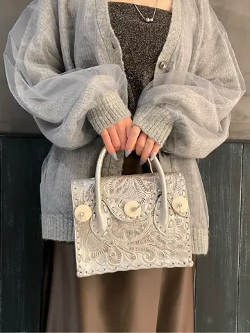 ORIGINATED IN GRACE CONTINENTAL 三浦　芙優 コーディネート画像