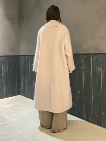 ORIGINATED IN GRACE CONTINENTAL 三浦　芙優 コーディネート画像