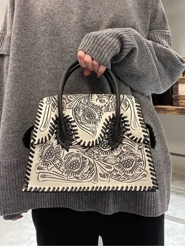 ORIGINATED IN GRACE CONTINENTAL 三浦　芙優 コーディネート画像