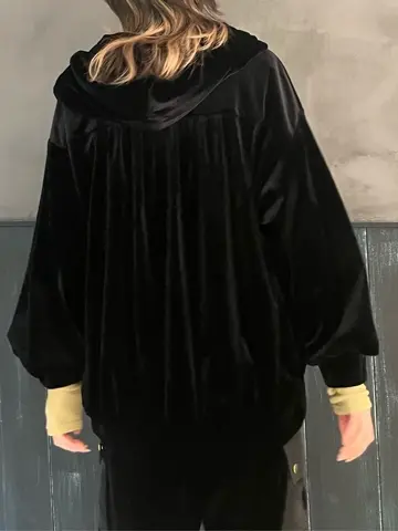 ORIGINATED IN GRACE CONTINENTAL 三浦　芙優 コーディネート画像