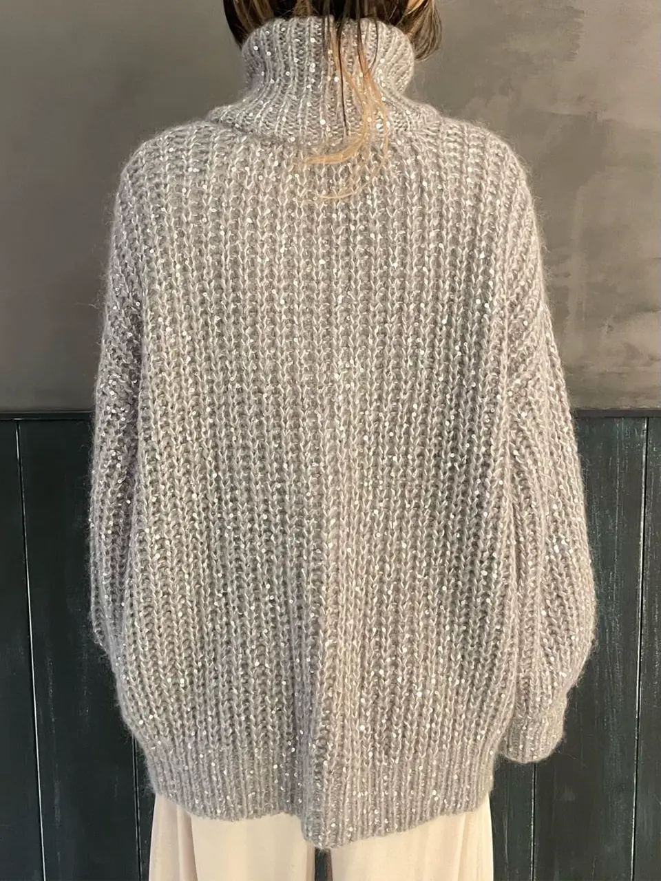 ORIGINATED IN GRACE CONTINENTAL 三浦　芙優 コーディネート画像