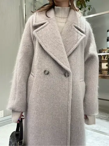 ORIGINATED IN GRACE CONTINENTAL 三浦　芙優 コーディネート画像