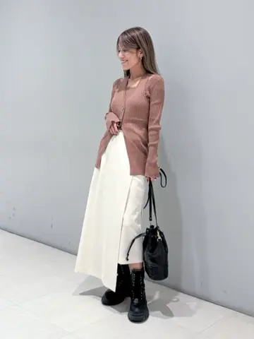 ORIGINATED IN GRACE CONTINENTAL yukimi yonee コーディネート画像