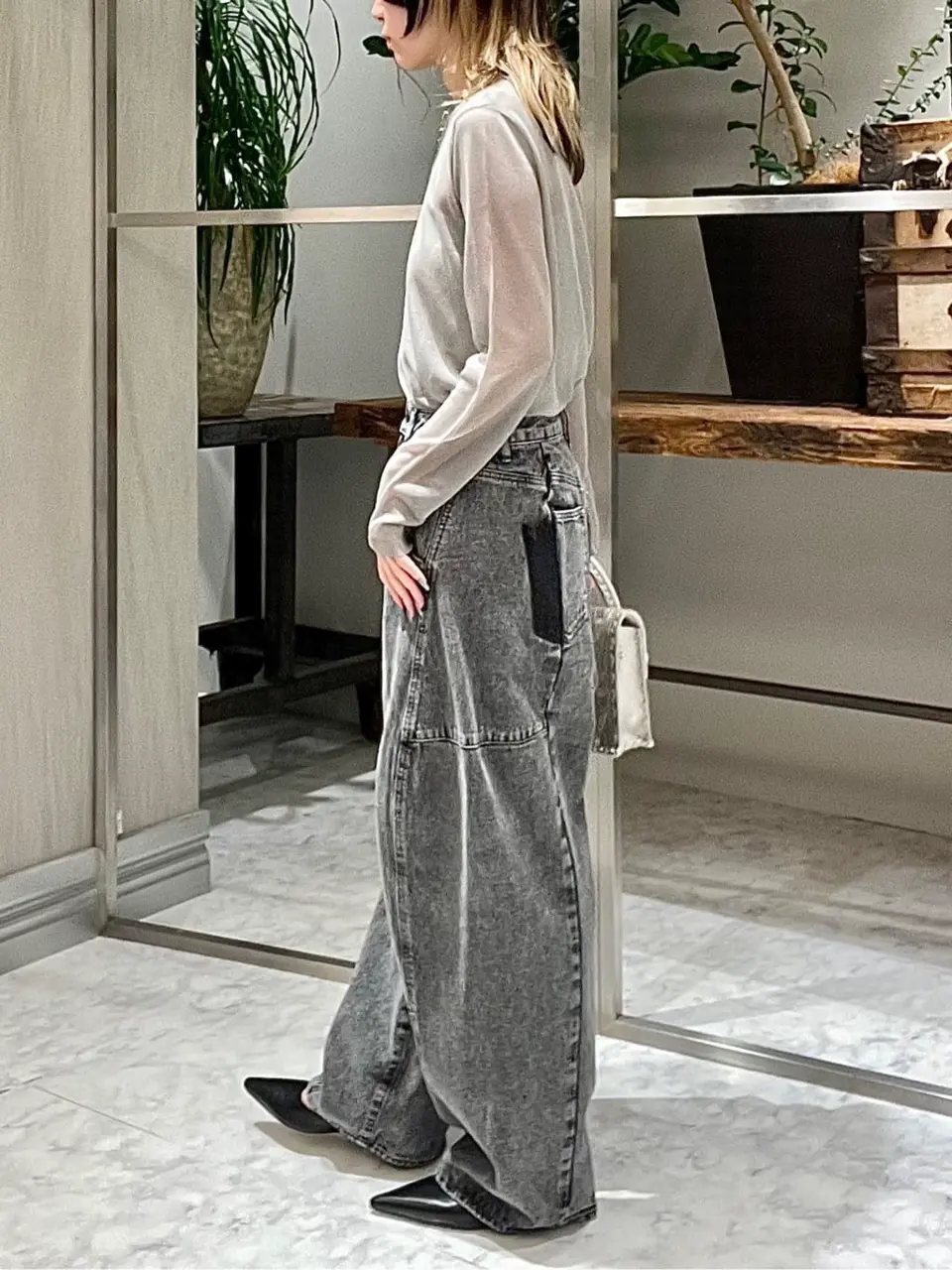 ORIGINATED IN GRACE CONTINENTAL 三浦　芙優 コーディネート画像